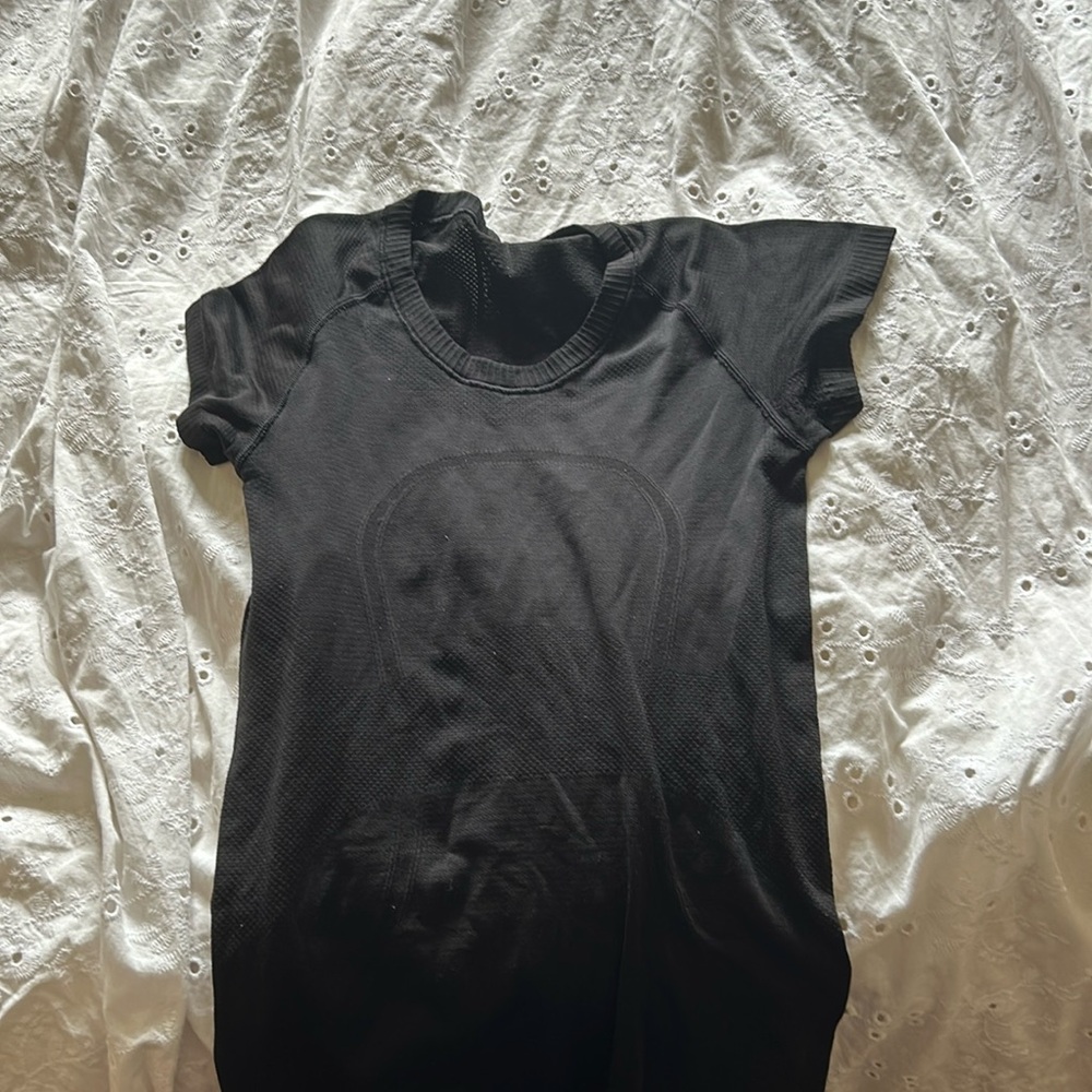 best lululemon workout top